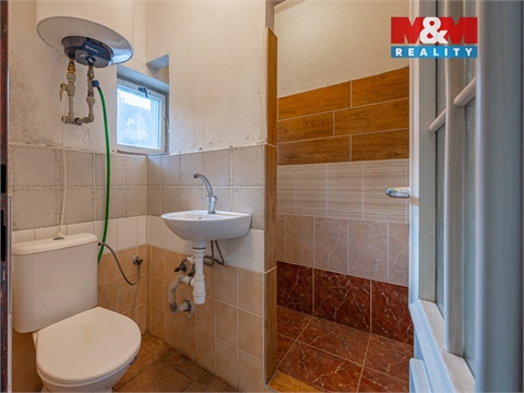 Prodej rodinného domu, 350 m² - 14