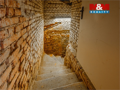 Prodej rodinného domu, 350 m² 14