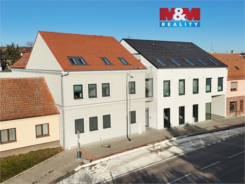 Prodej bytu 3kk, 77 m² 0