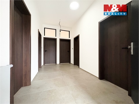 Prodej bytu 2kk, 81 m² - 2