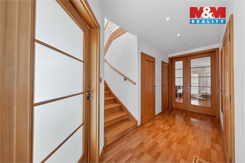 Prodej rodinného domu, 206 m² 16