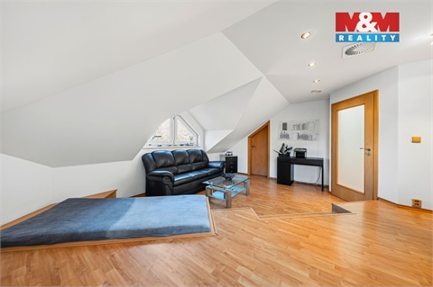 Prodej rodinného domu, 206 m² 8