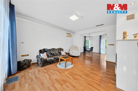 Prodej rodinného domu, 206 m² - 8