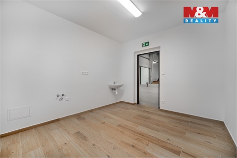 Prodej skladu / haly, 794 m² 16