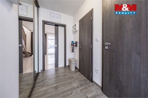Prodej bytu 4kk, 93 m² - 20