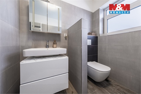 Prodej bytu 4kk, 93 m² 12