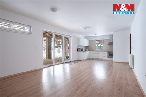 Prodej rodinného domu, 316 m² 2