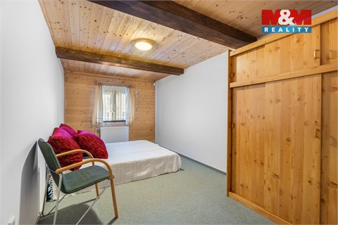 Prodej rodinného domu, 240 m² 14