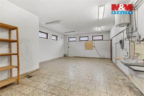 Prodej obchodních prostor, 345 m² 12