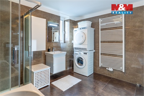 Prodej bytu 3kk, 119 m² - 24