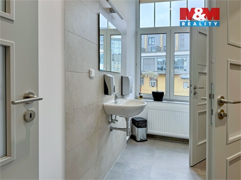 Pronájem kanceláře, 25 m² 12