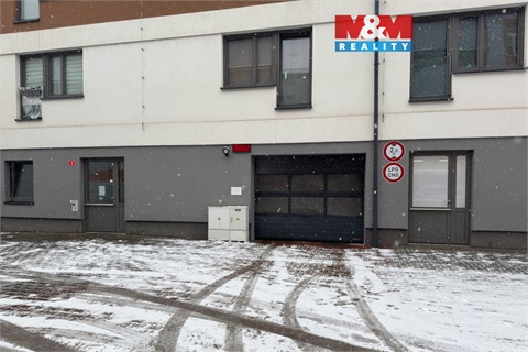 Pronájem parkovacího místa, 16 m² 0