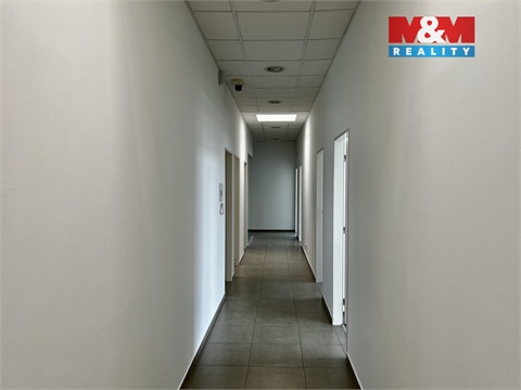 Pronájem kanceláře, 200 m² 20