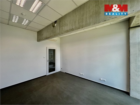 Pronájem kanceláře, 200 m² 14
