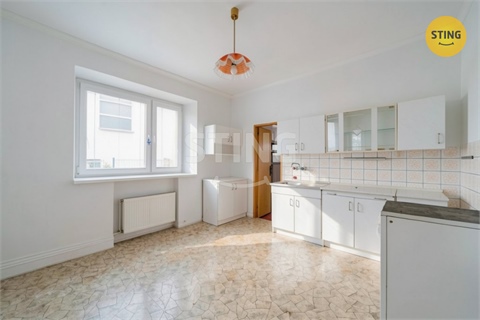 Prodej rodinného domu, 319 m² - 12