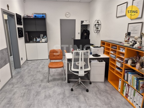 Pronájem komerčního objektu, 93 m² - 2