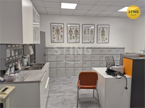 Pronájem komerčního objektu, 93 m² 0