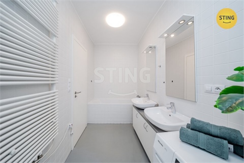 Pronájem bytu 3kk, 102 m² - 12