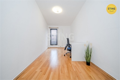 Pronájem bytu 3kk, 102 m² - 10