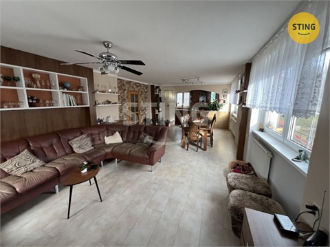 Prodej rodinného domu, 241 m² - 6