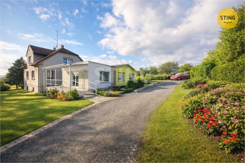 Prodej rodinného domu, 241 m² - 0