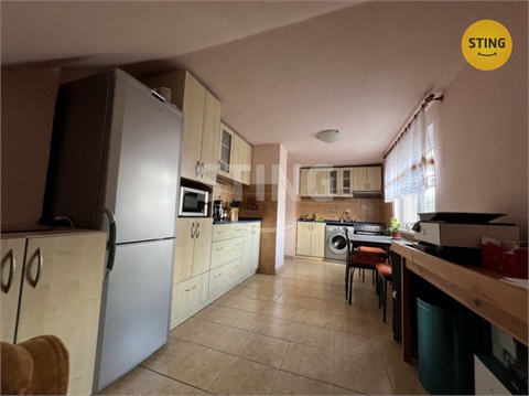 Prodej rodinného domu, 241 m² 6