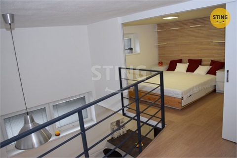 Pronájem atypického bytu, 46 m² 2