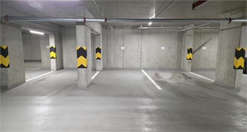 Pronájem parkovacího místa, 13 m² - 0