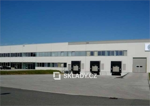 Pronájem skladu / haly, 15 000 m² 2