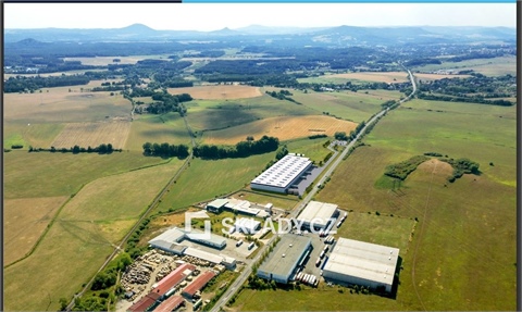 Pronájem skladu / haly, 15 000 m² 0