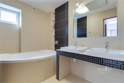 Pronájem bytu 3kk, 76 m² 14