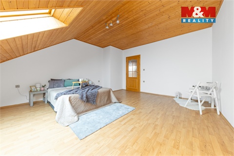 Prodej rodinného domu, 353 m² 8