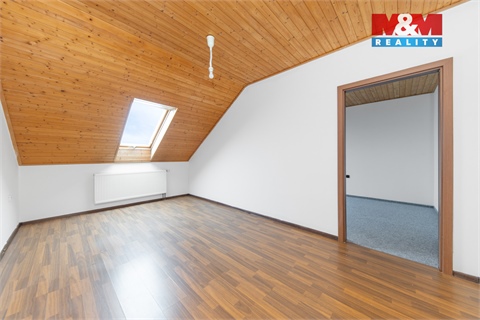 Prodej rodinného domu, 353 m² - 10