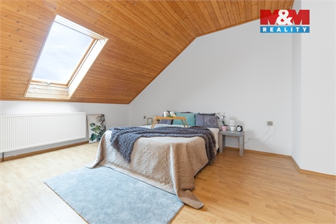 Prodej rodinného domu, 353 m² - 8