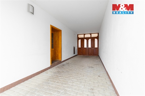 Prodej rodinného domu, 353 m² - 18