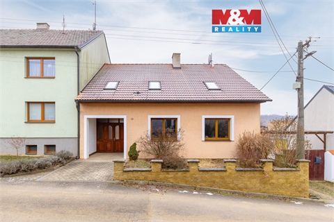 Prodej rodinného domu, 353 m² 0