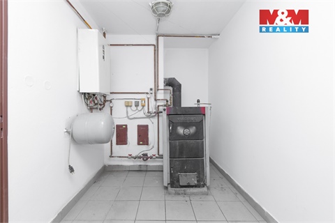 Prodej rodinného domu, 353 m² 16