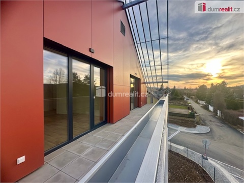 Pronájem bytu 3kk, 82 m² - 4