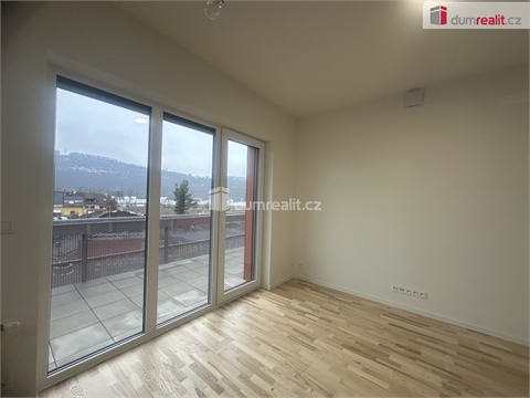 Pronájem bytu 3kk, 82 m² 6