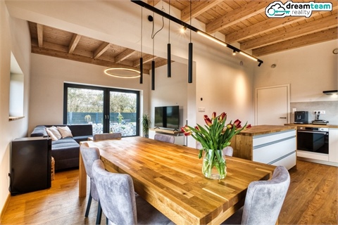 Pronájem rodinného domu, 90 m² 0