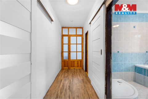 Prodej rodinného domu, 200 m² 12