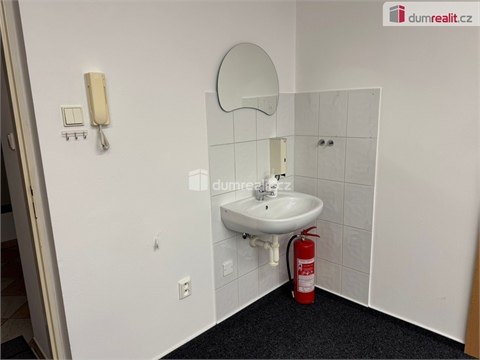 Pronájem komerčního objektu, 31 m² 2