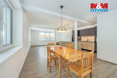 Prodej rodinného domu, 150 m² - 14