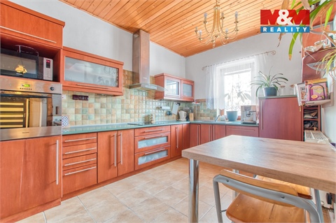 Prodej rodinného domu, 280 m² - 12