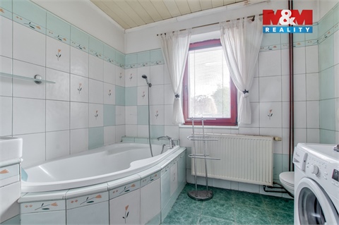 Prodej rodinného domu, 280 m² - 4