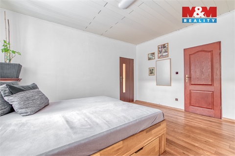 Prodej rodinného domu, 280 m² - 14