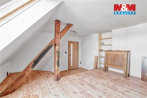 Prodej rodinného domu, 280 m² - 24