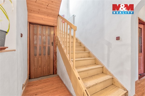 Prodej rodinného domu, 280 m² - 18