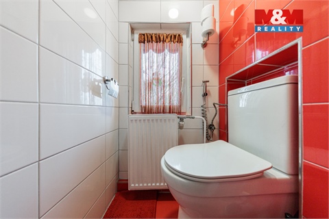 Prodej rodinného domu, 247 m² - 28