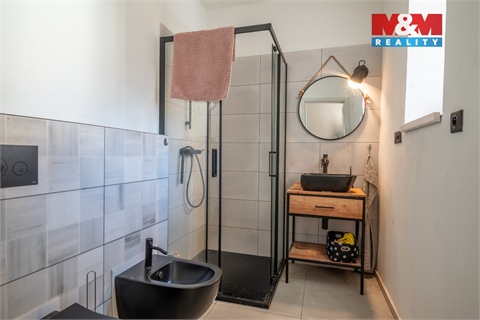 Prodej rodinného domu, 429 m² 16